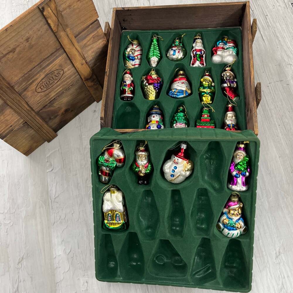 Thomas Pacconi Classics Vintage 2000 Glass Christmas Ornaments Wooden Crate Set